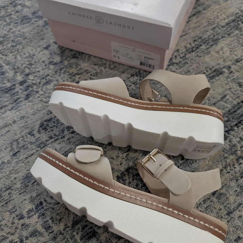 Women's Beige Sandals - Picture 6 of 6